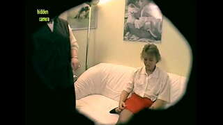 2 ਲੈਸਬੀਅਨ Milfs ਖੇਡਣ ਇੱਕ ਗਦਾ ਵਿੱਚ ਖਿਡੋਨਾ! Amateurcommunity.xxx