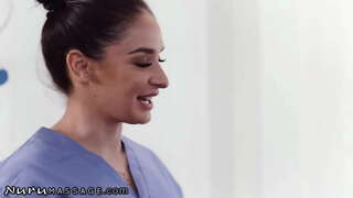 Siya Nahigugma Sa Pagpasakop Sa 2 Nga Babaye Sa Panahon Sa Massage