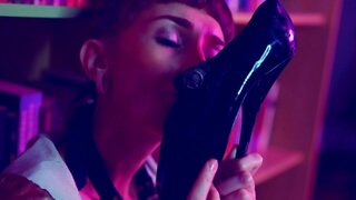 Meu querido diário de njöt da quarentena: hoppar kom en bucetinha bland många baba och höjdhopp