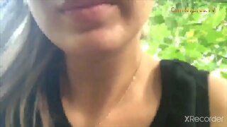 Virinoj bongusta estas graba tocandose publike